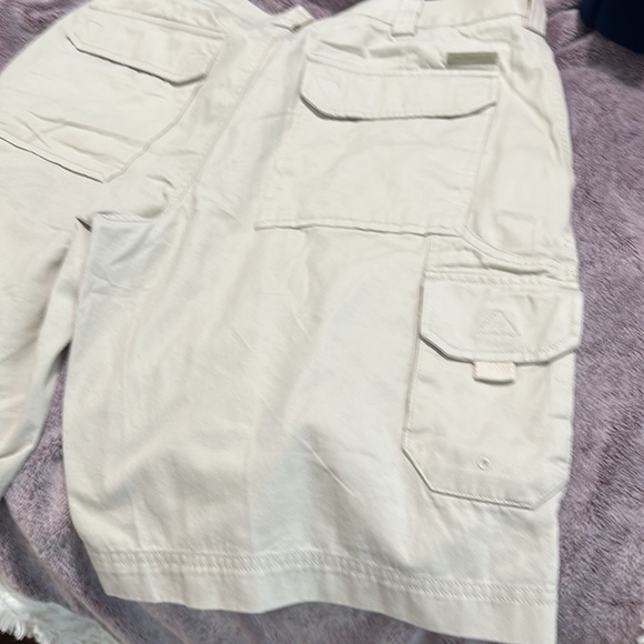 Perry Ellis Shorts - Picture 8 of 12